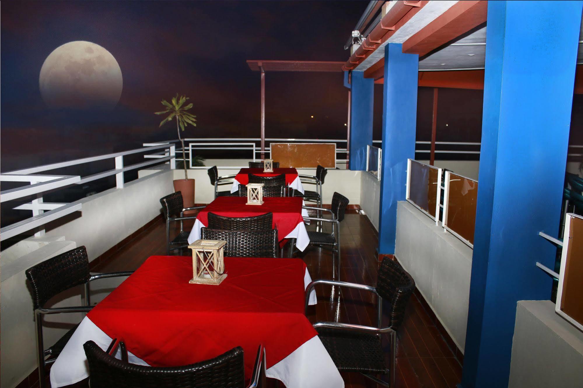 Hotel La Morada Santo Domingo Exterior photo
